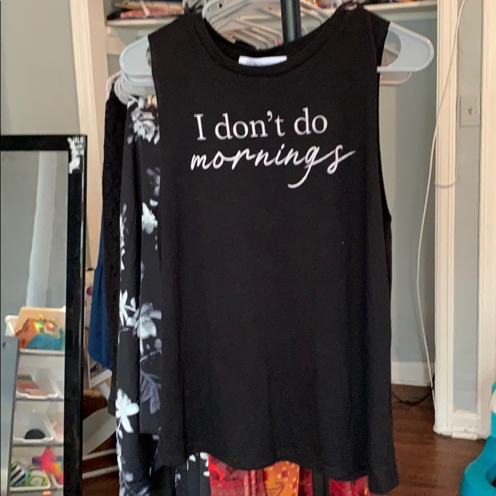 BCBG cute shirt